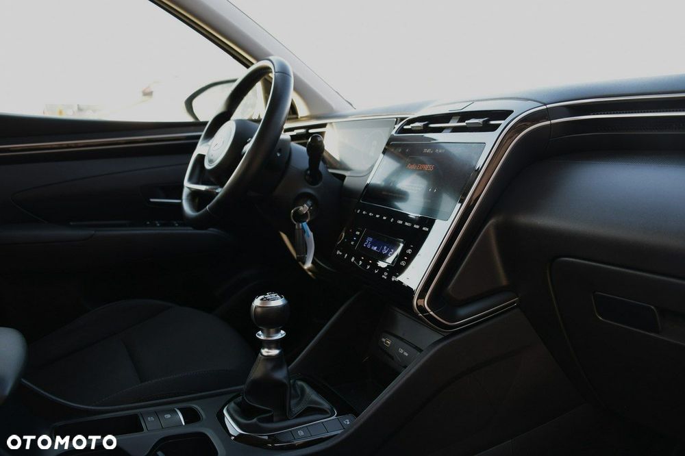 Hyundai Tucson 1.6 CRDi Smart - 16