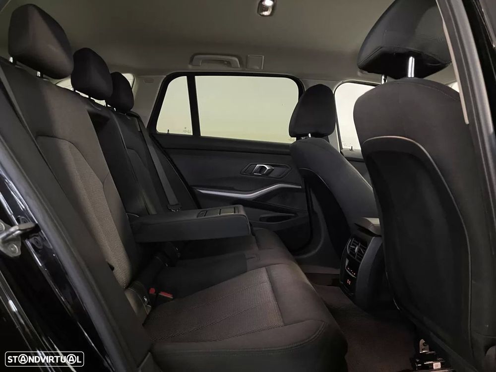 BMW 320 e Auto - 18