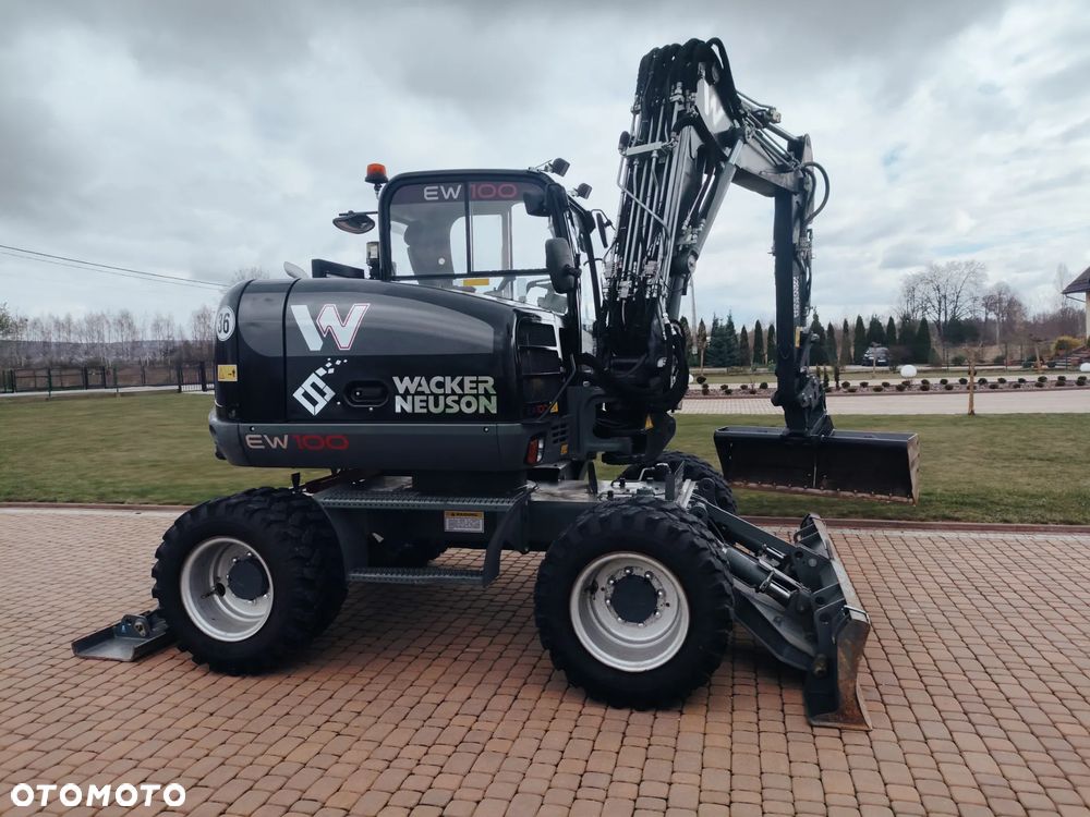 Wacker Neuson EW100 / BLACK EDITION - wersja limitowana / KOPARKA KOŁOWA / ROTOTILT / PŁUG + PODPORY / - 15