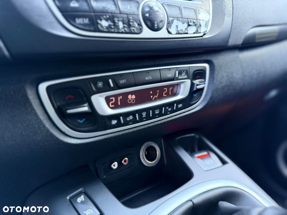 Renault Scenic 1.6 16V Expression - 26