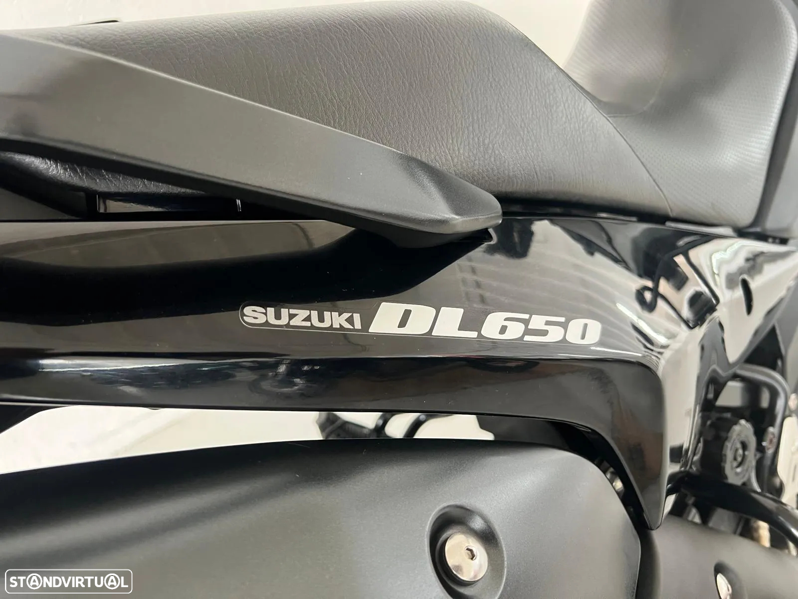 Suzuki V STROM 650 - 9