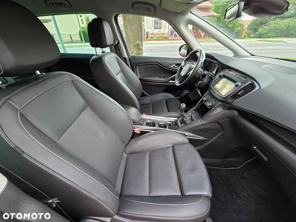 Opel Zafira 1.4 Turbo Business Edition - 10