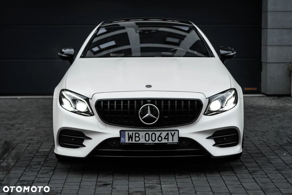 Mercedes-Benz Klasa E 400 4Matic 9G-TRONIC AMG Line - 32