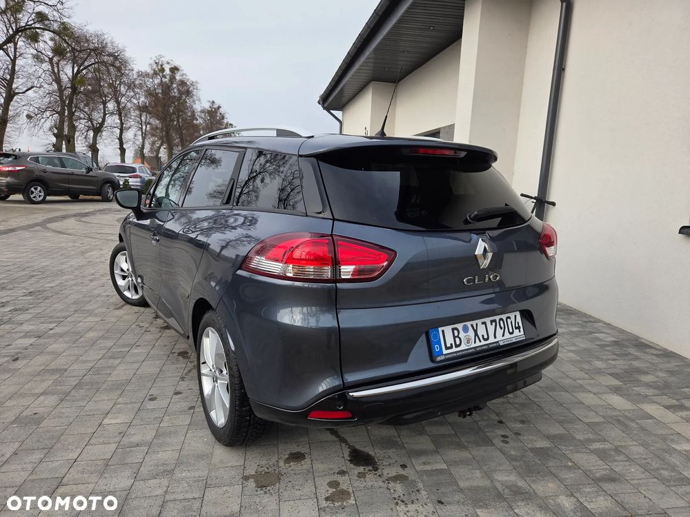 Renault Clio 1.2 16V 75 LIMITED - 12