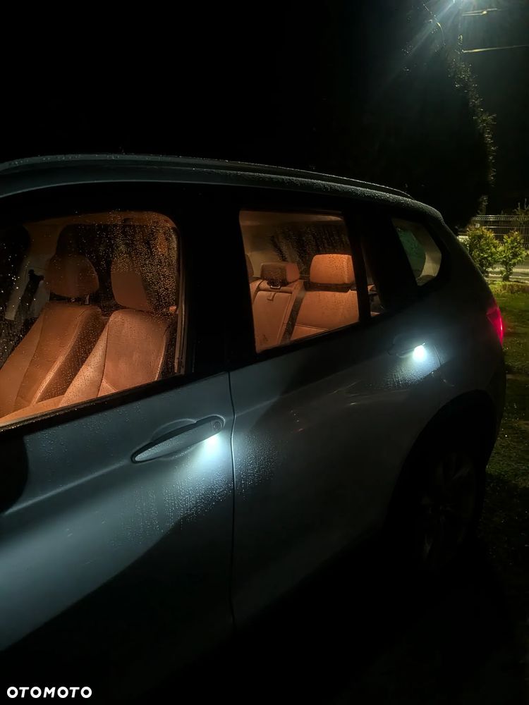 BMW X3 xDrive28i Sport-Aut xLine - 17