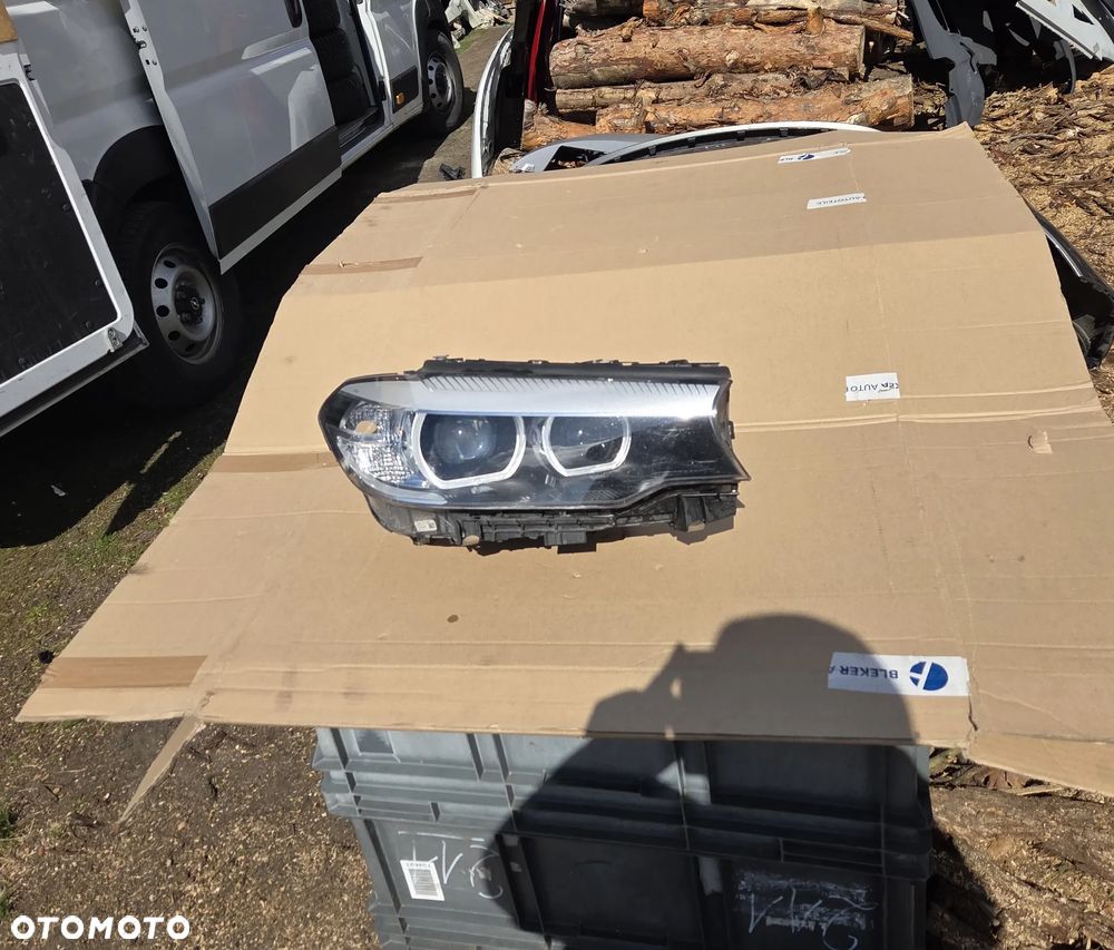 Lampa przednia prawa przód przednia BMW 5 G30 G31 8499112 Full Led Reflektor prawy przód przedni BMW 5 G30 G31 8499112 Full Led - 1