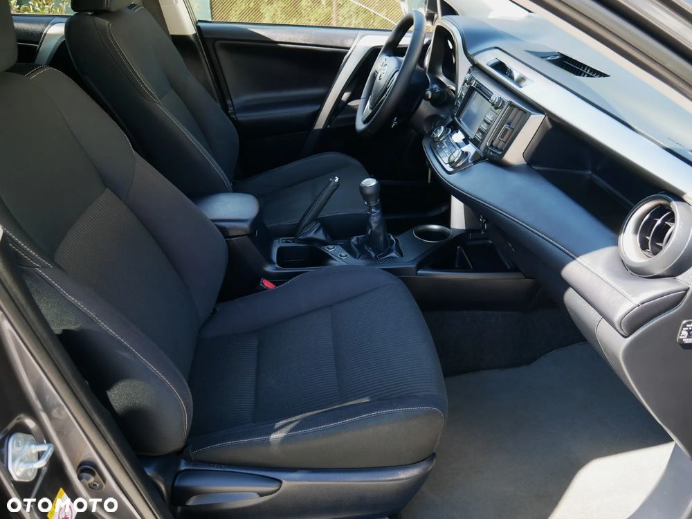 Toyota RAV4 2.0 4x4 Edition - 21