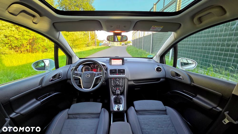 Opel Meriva 1.4 T Essentia S&S - 28