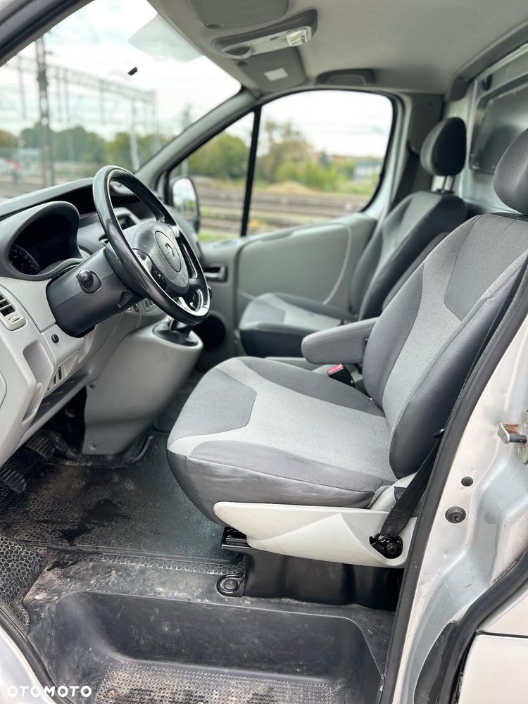 Renault Trafic - 10