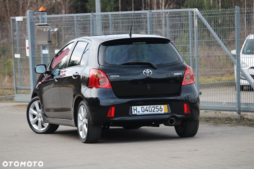 Toyota Yaris 1.8 VVT-i TS - 10