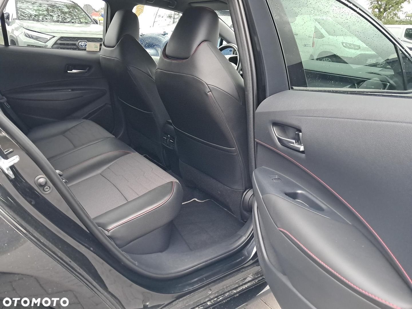 Toyota Corolla - 13