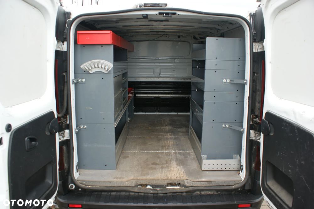 Opel Vivaro - 12