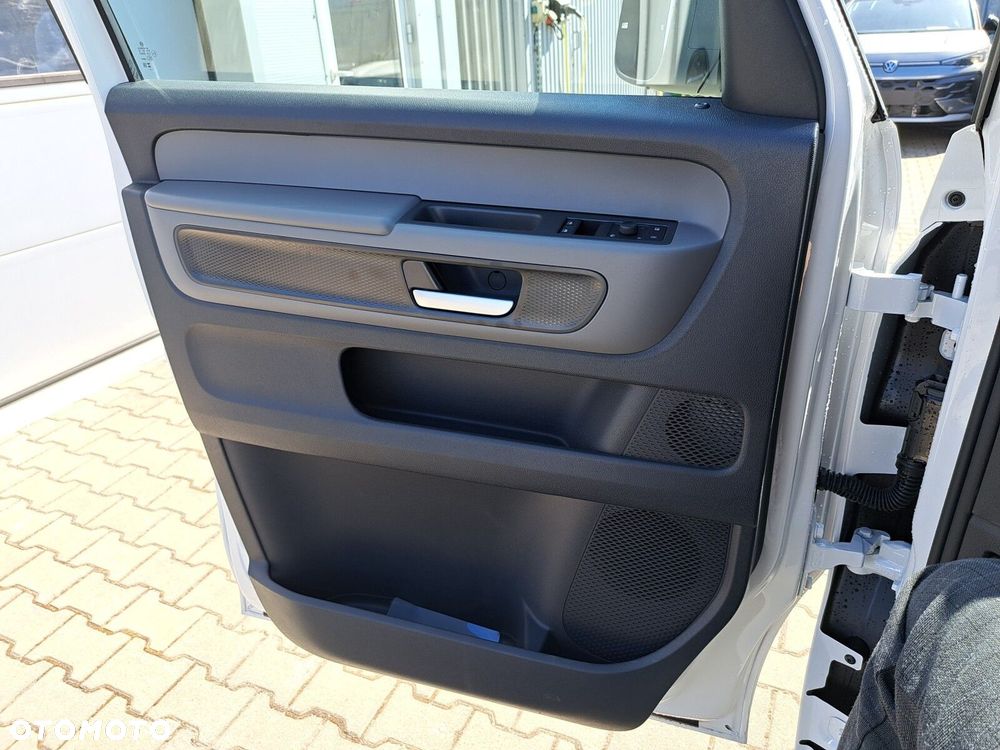 Volkswagen ID. Buzz - 11