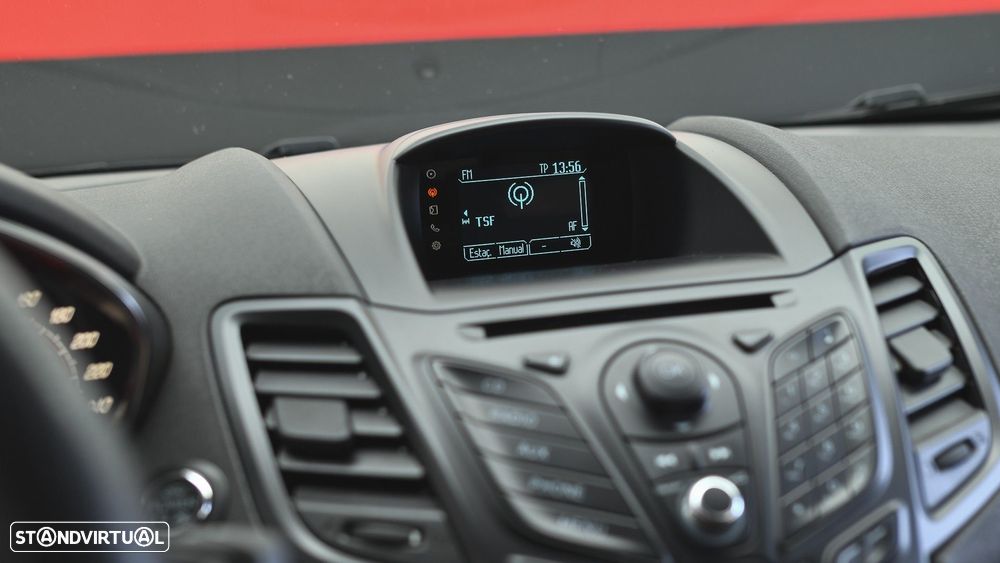 Ford Fiesta 1.6 EcoBoost ST - 26