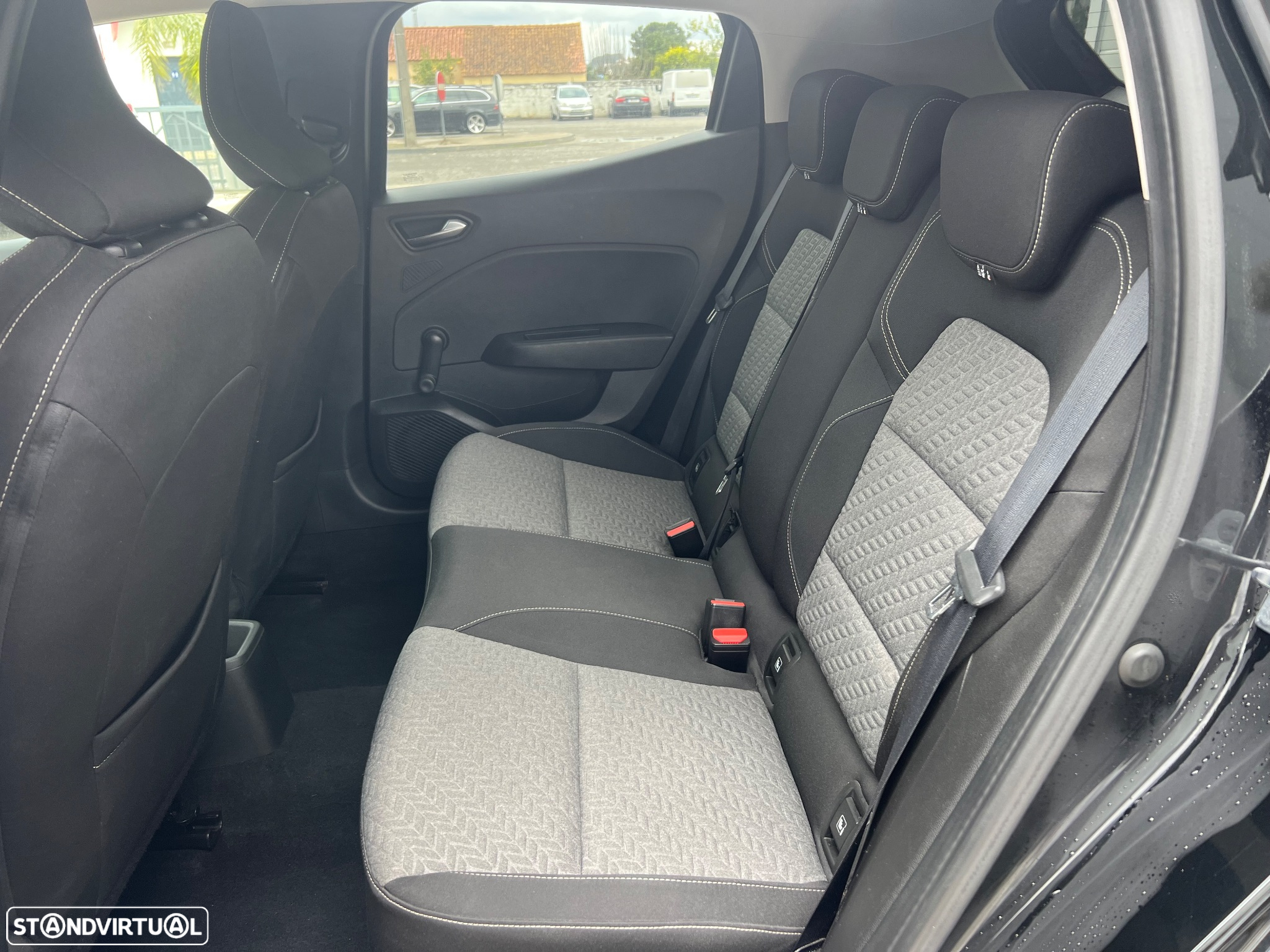 Renault Clio 1.0 TCe Intens - 19