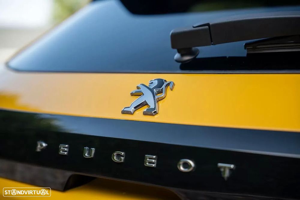 Peugeot e-208 - 43