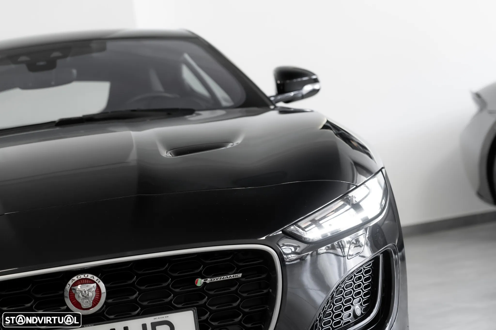 Jaguar F-Type 2.0 i4 R-Dynamic - 8