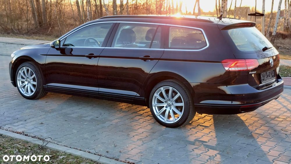 Volkswagen Passat - 13