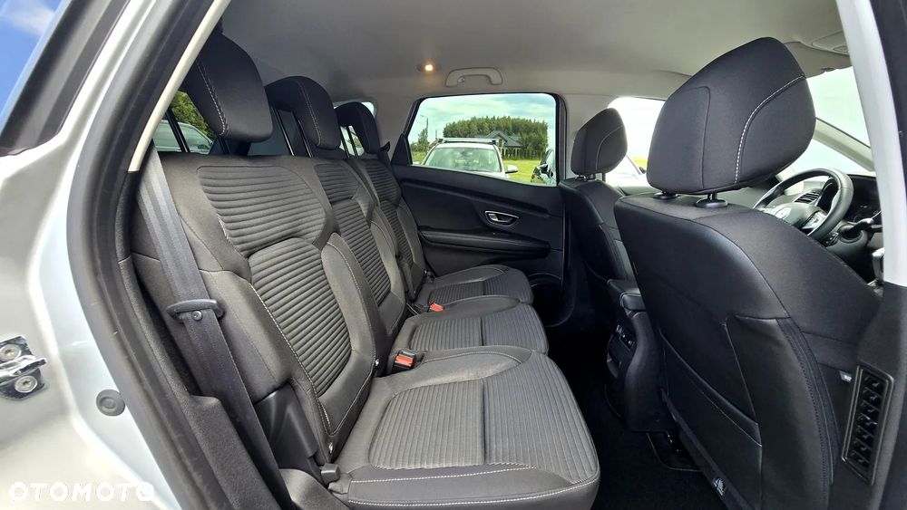 Renault Scenic - 29