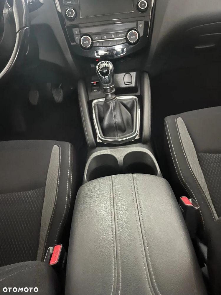Nissan Qashqai 1.7 dCi ALL-MODE 4x4i N-CONNECTA - 8