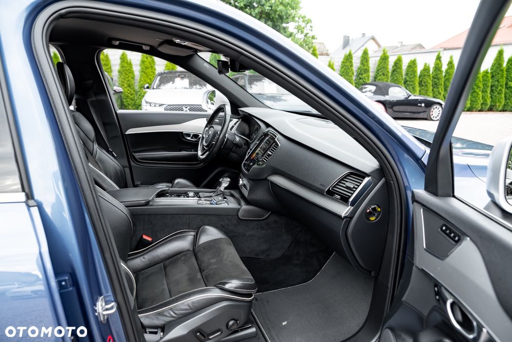 Volvo XC 90 T6 AWD R-Design - 25