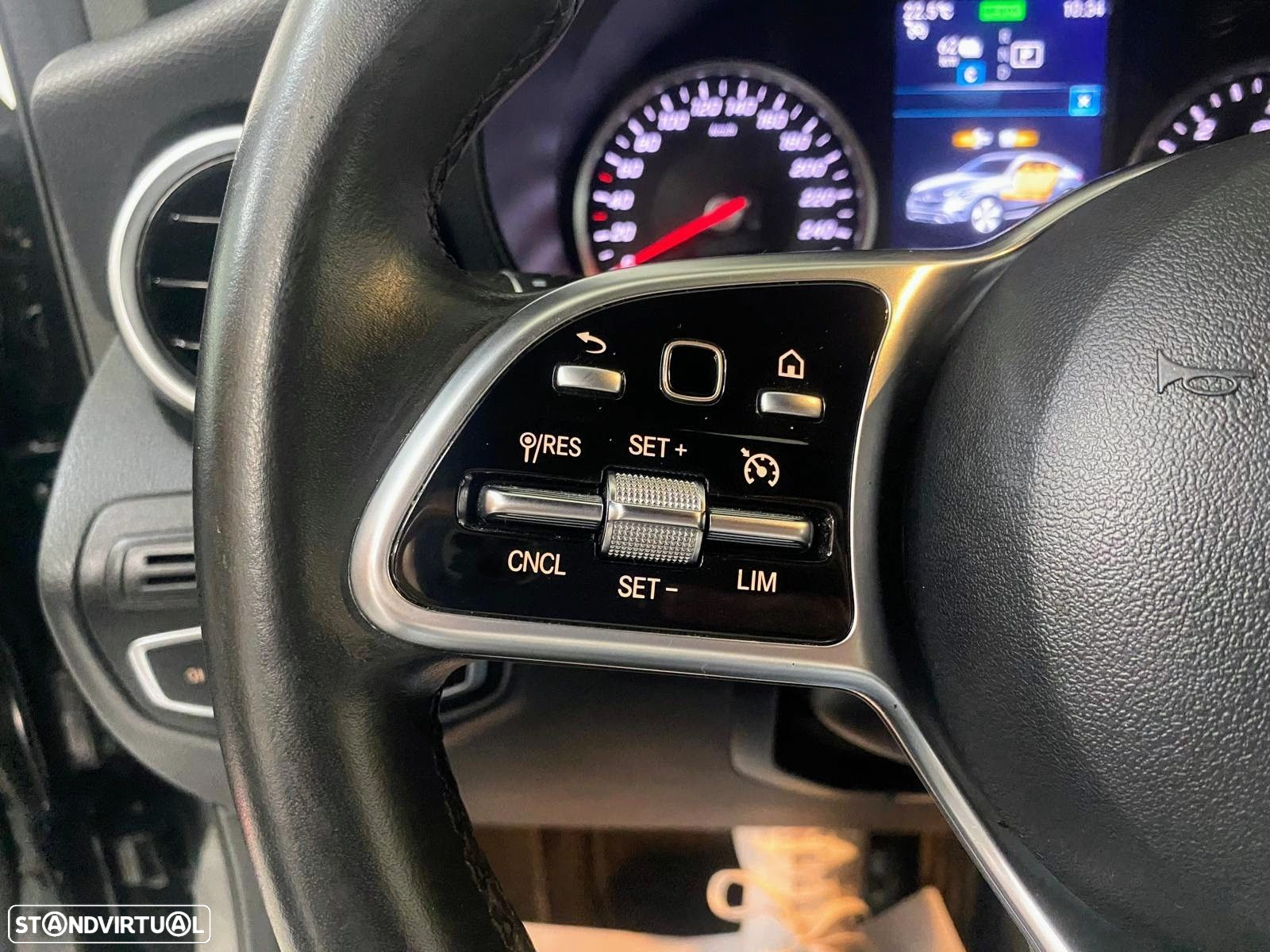 Mercedes-Benz GLC 300 de 4Matic - 22