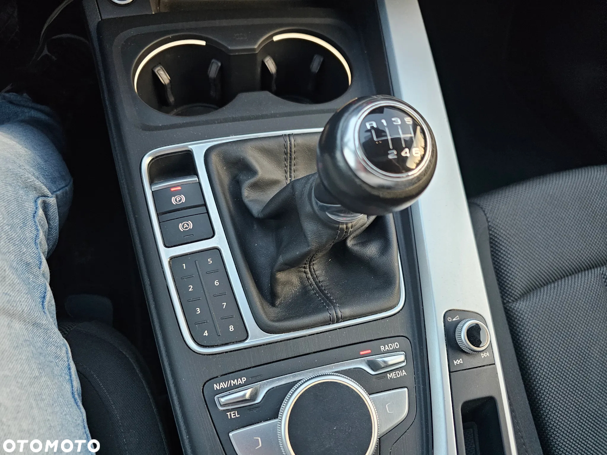Audi A4 Avant 2.0 TDI quattro sport - 13