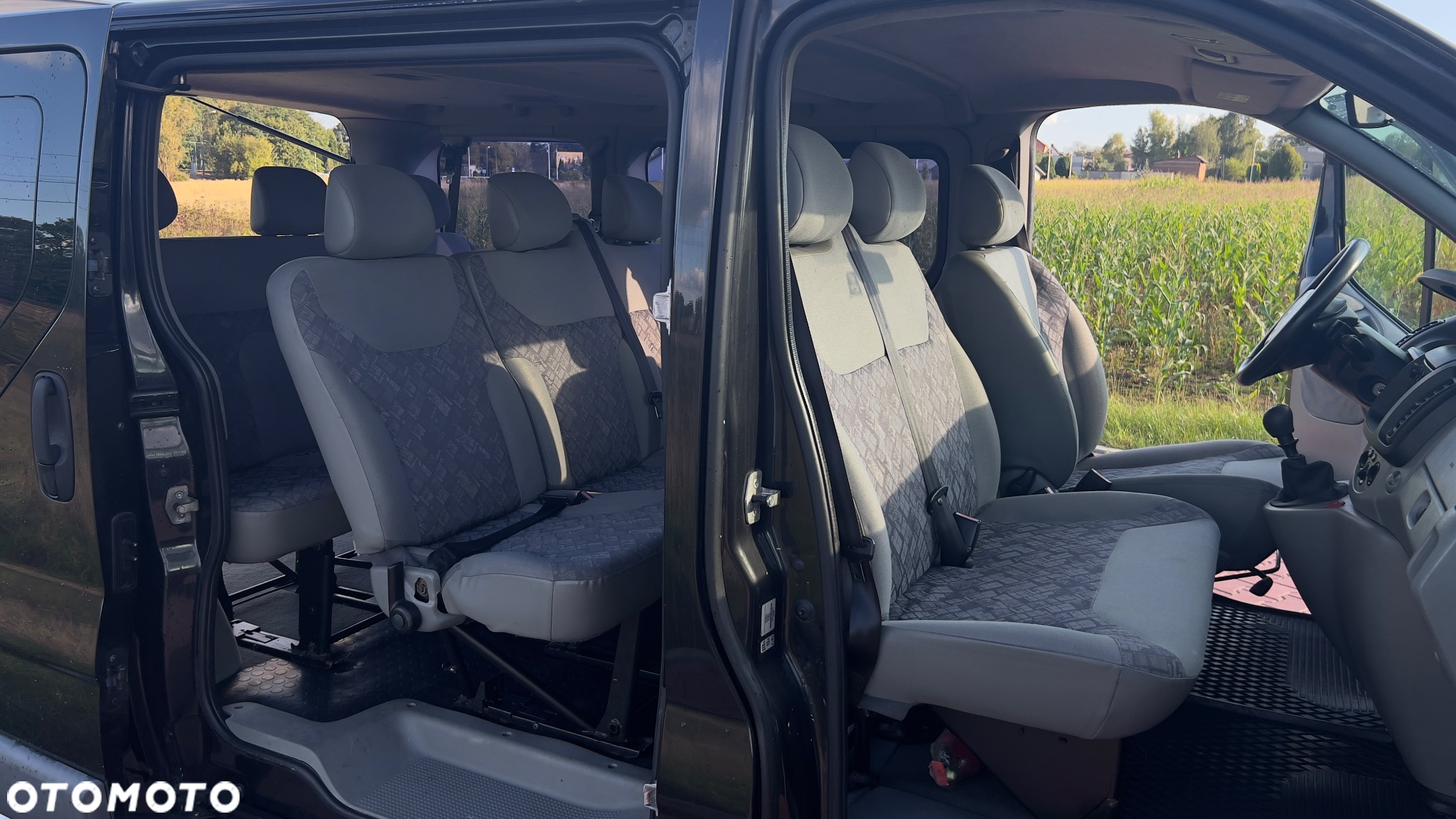 Renault Trafic dCi Passenger - 9