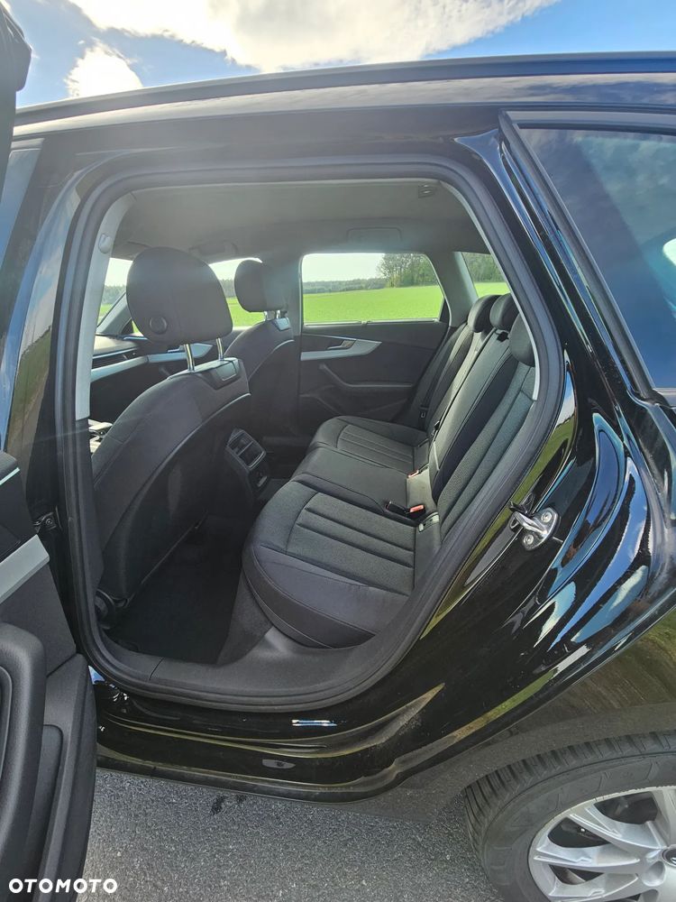 Audi A4 Avant 40 TDI S tronic - 10