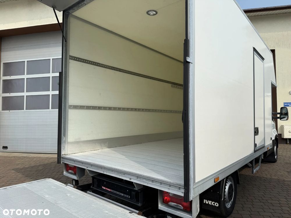 Iveco Daily Izoterma Winda - 8