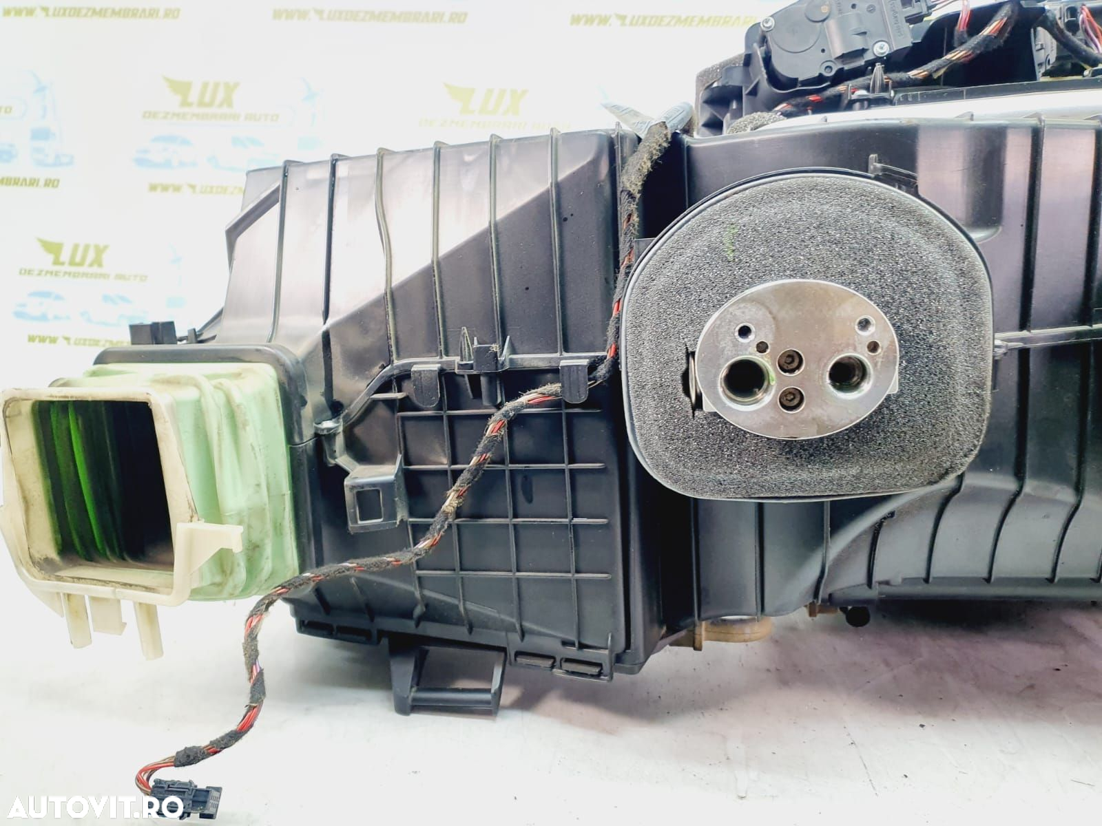 Carcasa aeroterma x5899005 923749305 BMW Seria 5 F11  [din 2009 pana  2013] - 2