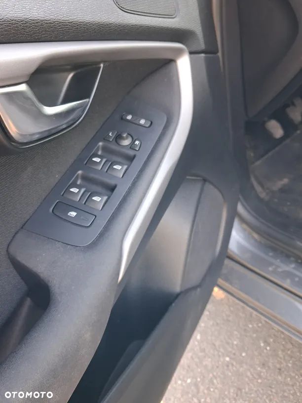 Volvo V40 D2 - 16
