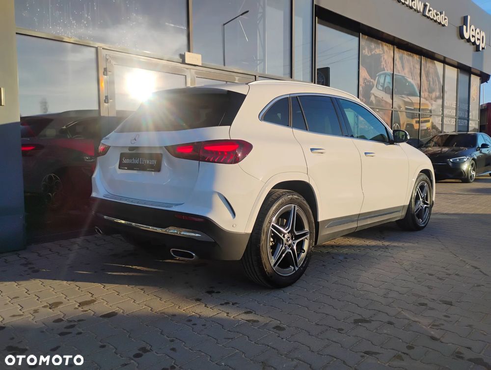 Mercedes-Benz GLA 200 AMG Line - 23