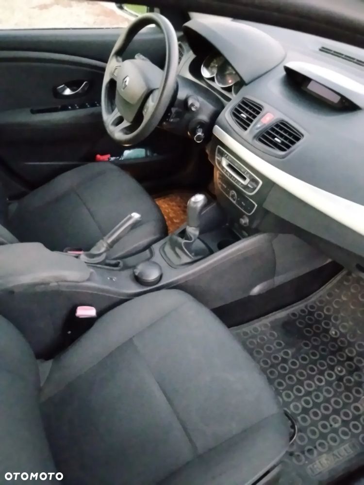 Renault Fluence 1.6 16V Privilege - 7