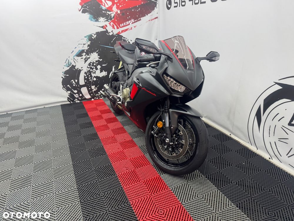 Honda CBR - 41