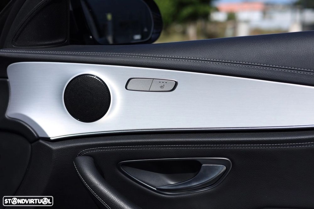 Mercedes-Benz E 300 de 9G-TRONIC AMG Line - 13