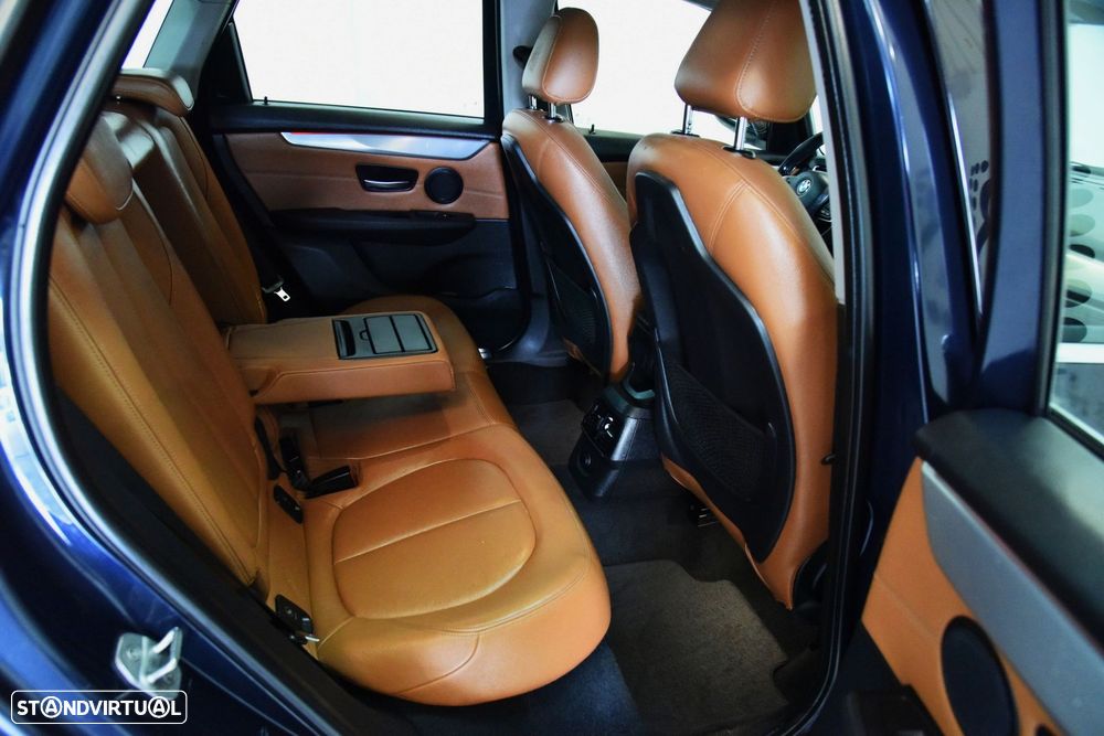 BMW 216 Active Tourer d Line Luxury - 28