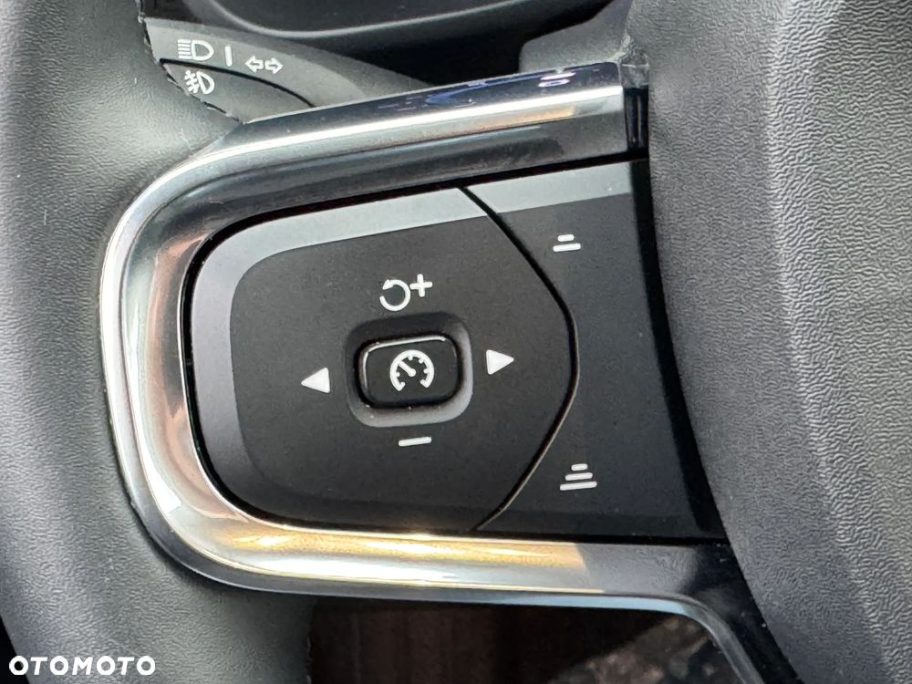 Volvo EX30 Single Motor RWD Plus - 18