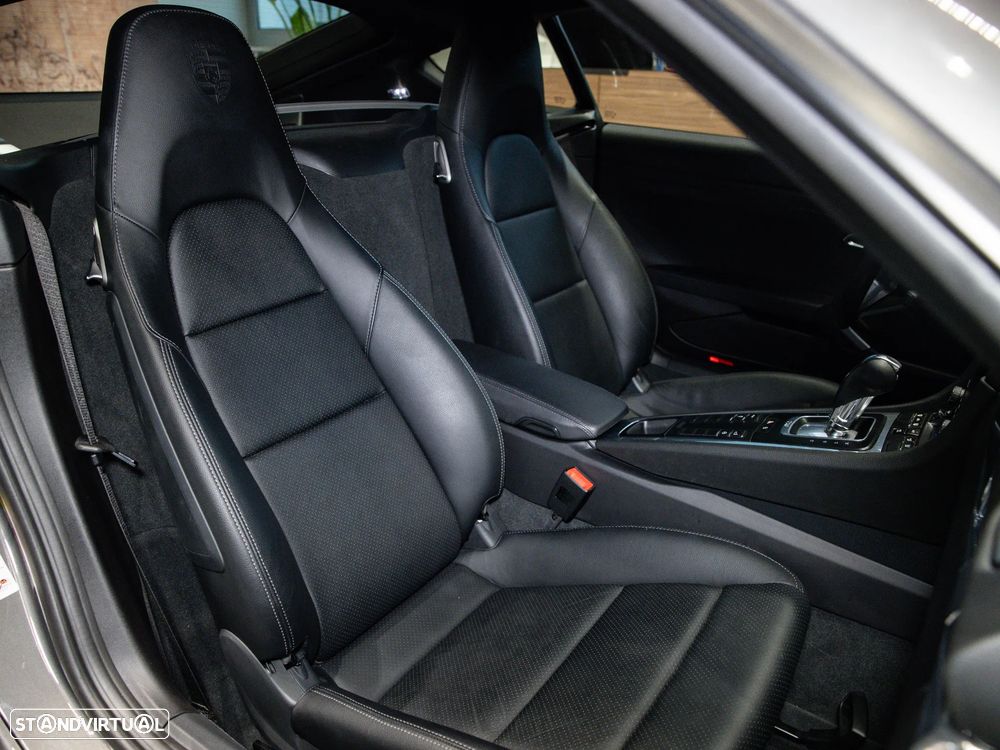 Porsche 718 Cayman 2.0 PDK - 33