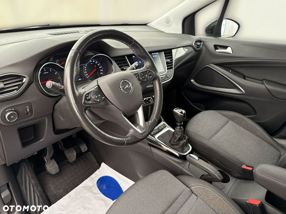 Opel Crossland - 13