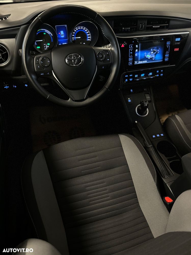 Toyota Auris 1.8 VVT-i Automatik Team Deutschland - 23