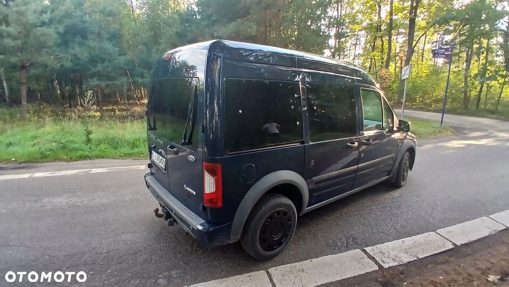 Ford Tourneo Connect - 10