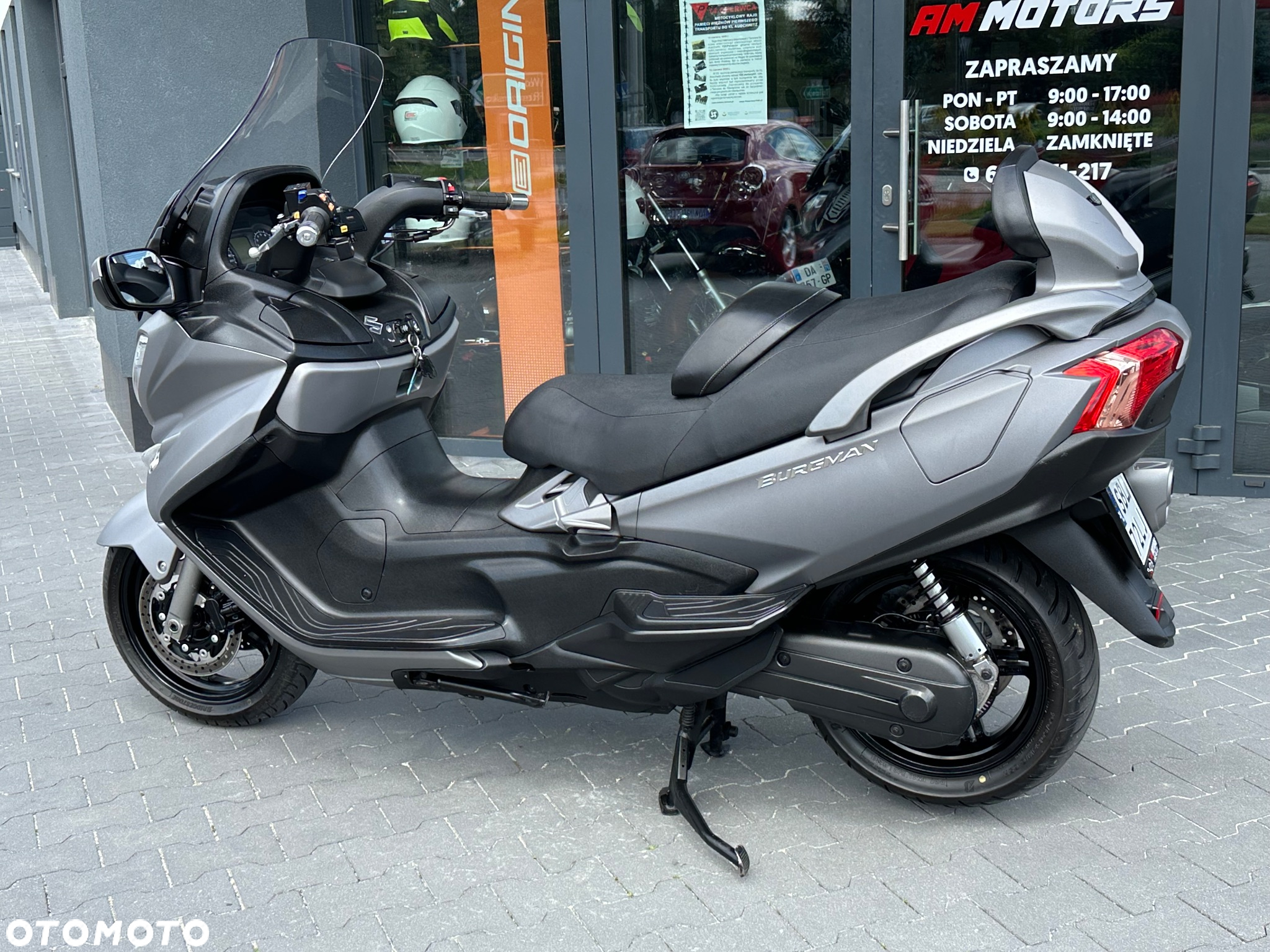 Suzuki Burgman - 27