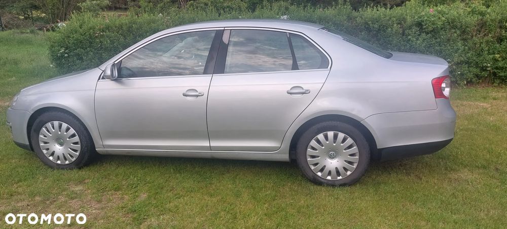 Volkswagen Jetta 1.9 TDI United - 18