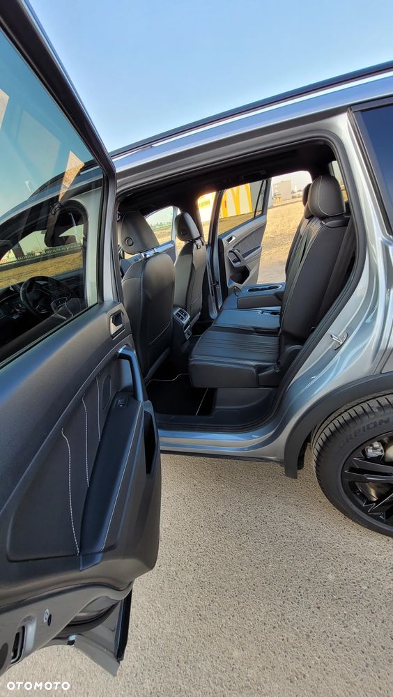 Volkswagen Tiguan Allspace - 10