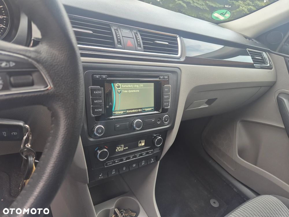 Skoda RAPID 1.2 TSI Style+ Green tec - 21