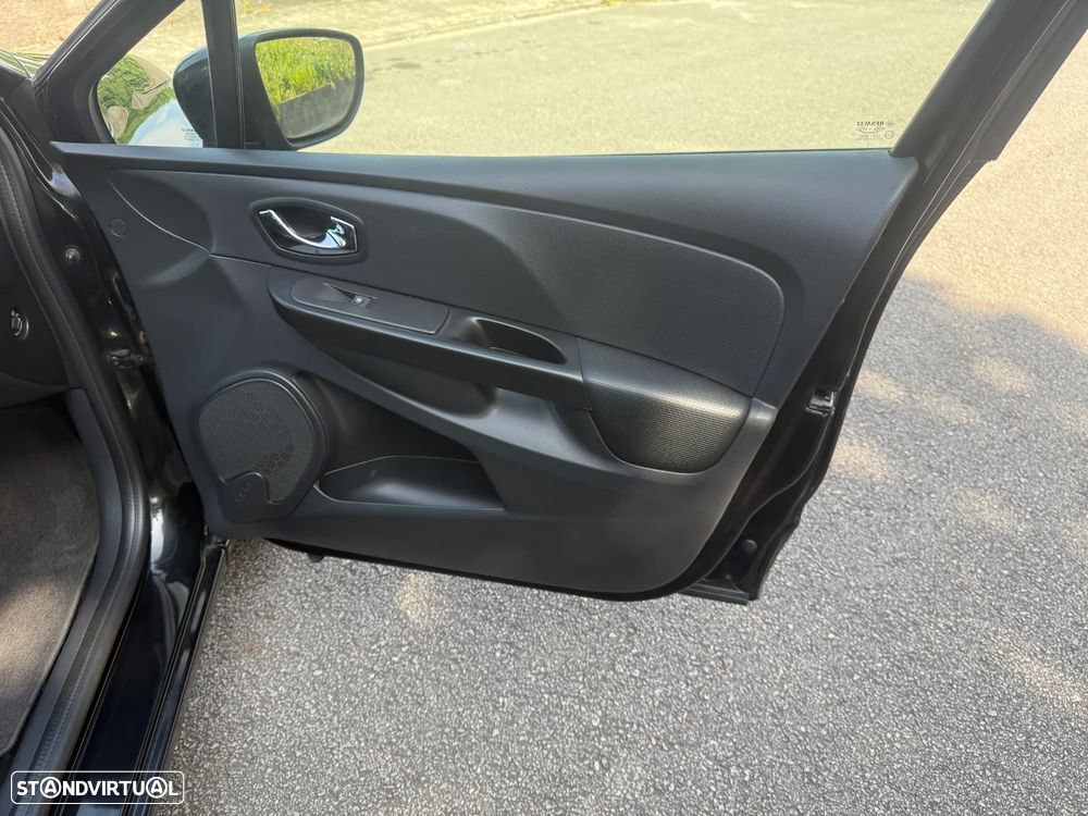 Renault Clio TCe 90 Luxe - 13