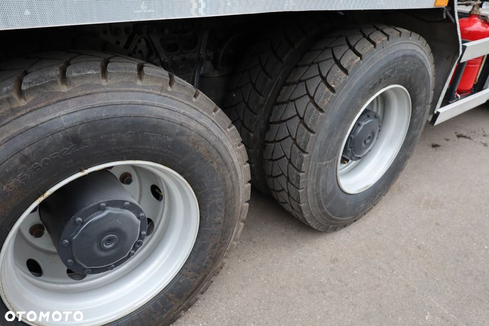 Mercedes-Benz Arocs 3251 - 19