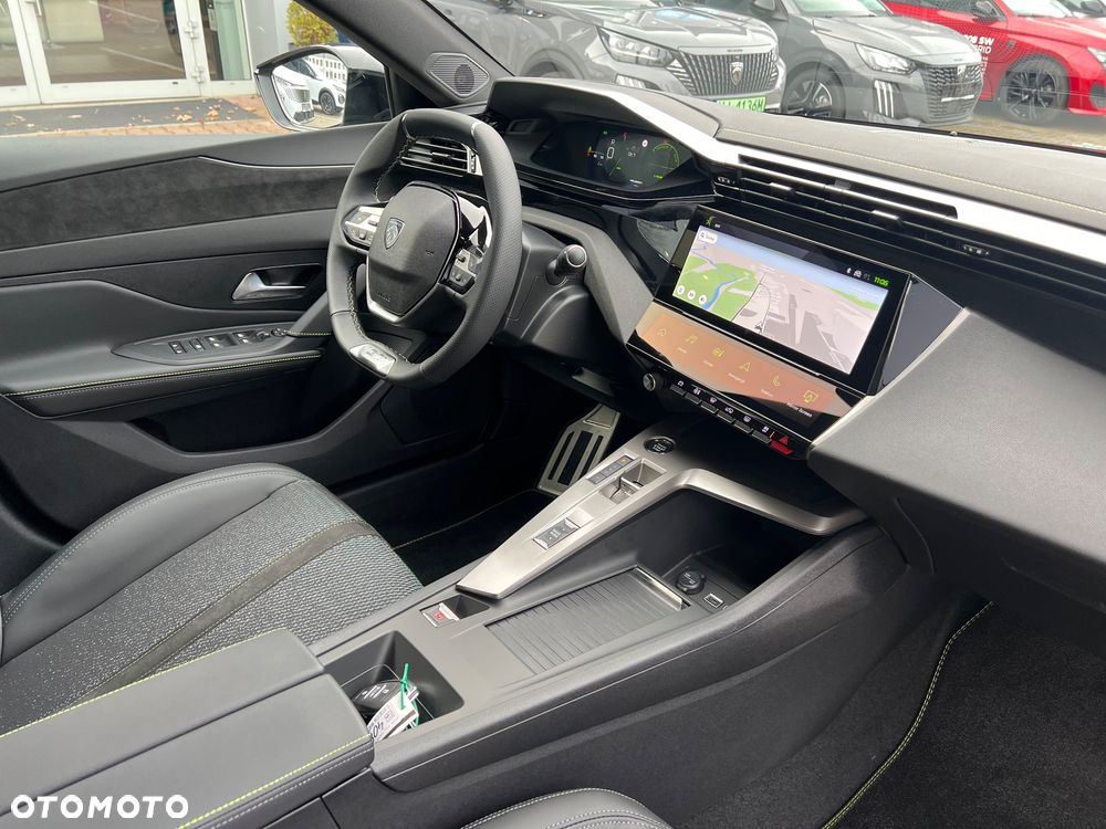 Peugeot 408 1.2 PureTech mHEV GT S&S e-DSC6 - 16