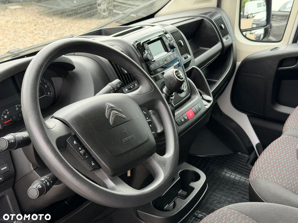 Citroën JUMPER WZMOCNIONY L3H2 HEAVY MAXI 3.5t Ładowność 1500kg Homologacja haka 3t.  SILNIK Euro-6 Starszej konstrukcji PSA Poj..2179cm3 140KM Trwały bezawaryjny na pojedynczej turbinie Nie!! Stelantis!! Koła 16' Hamulce wzmocnione BREMBO, Podwójne resory! Pełna zabudowa ładowni! Najtrwalsza konfiguracja maxi VAN L3H2 13m3 - 16
